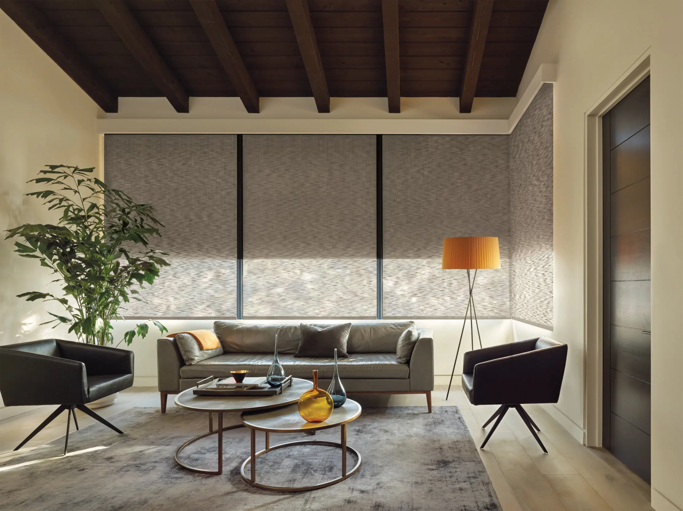 _2022_AWT_Roller_Retreat_Sitting_Room_Dual_Roller